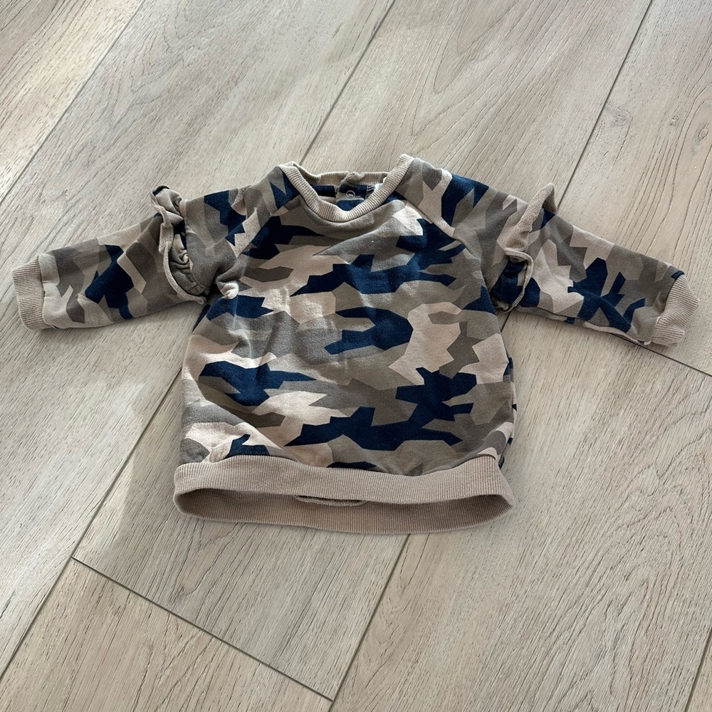 Camo ruffle sweatshirt